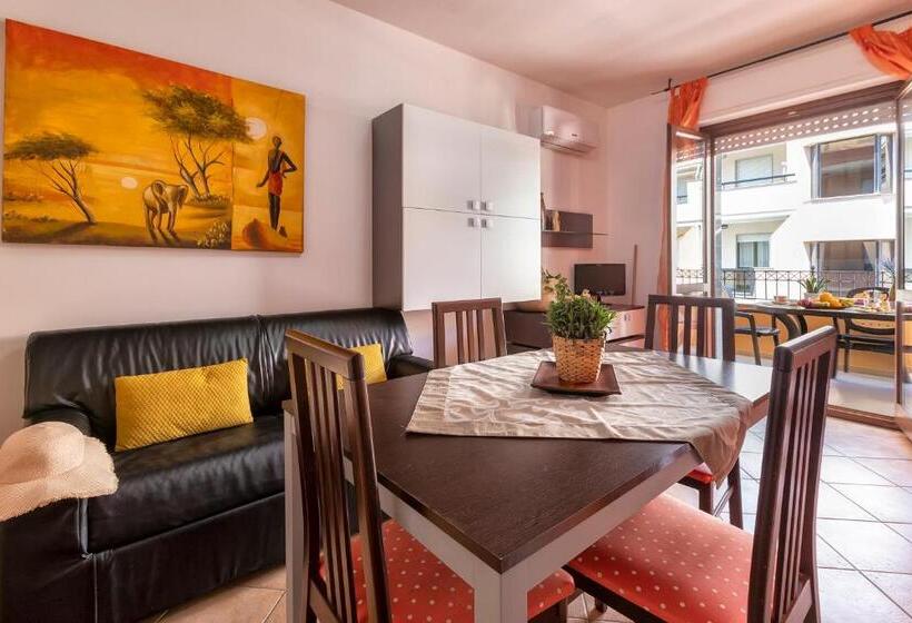 带1个卧室的带海景的公寓, Karol Casa Vacanze