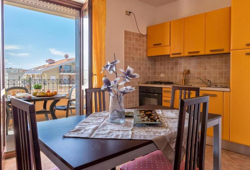 شقة غرفتين مطلة على البحر, Karol Casa Vacanze