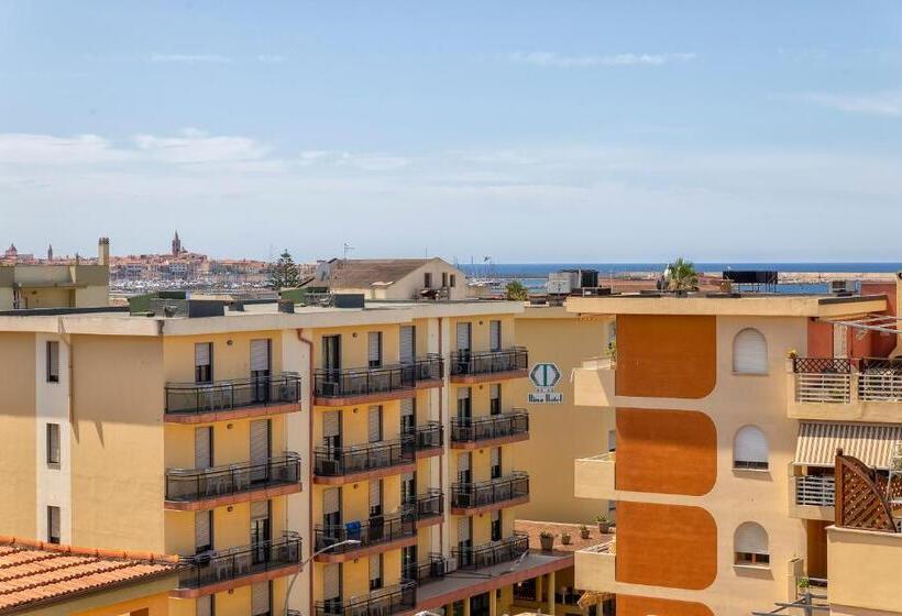 带2个卧室带海景的公寓, Karol Casa Vacanze