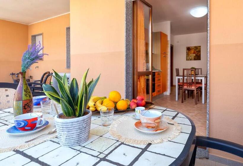 شقة غرفة واحدة, Karol Casa Vacanze