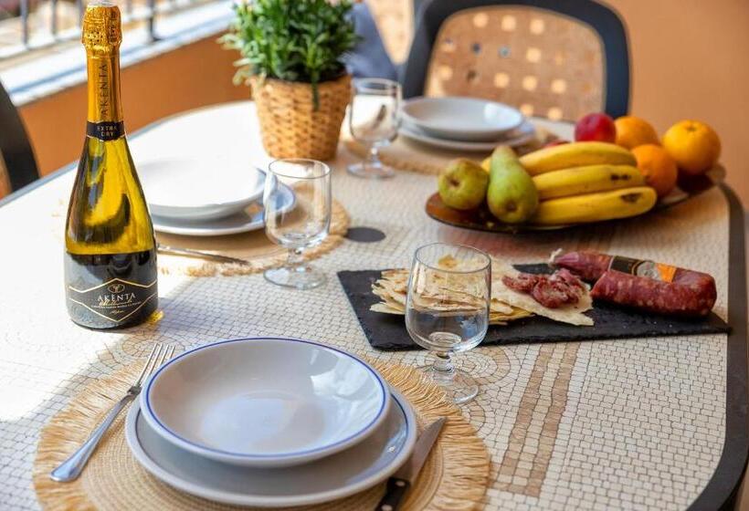 带1个卧室的带海景的公寓, Karol Casa Vacanze