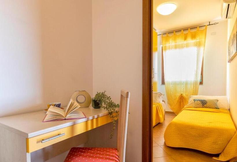 شقة غرفتين مطلة على البحر, Karol Casa Vacanze