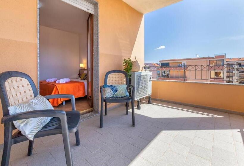 带2个卧室带海景的公寓, Karol Casa Vacanze