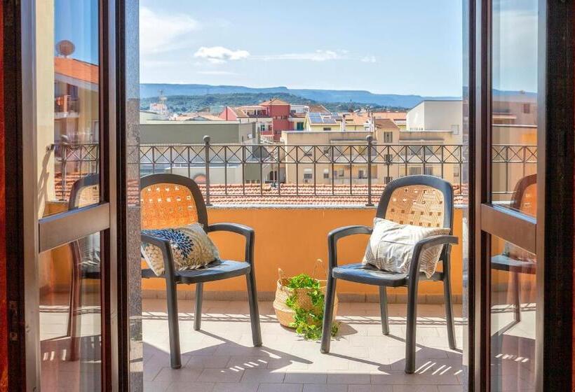 带2个卧室带海景的公寓, Karol Casa Vacanze