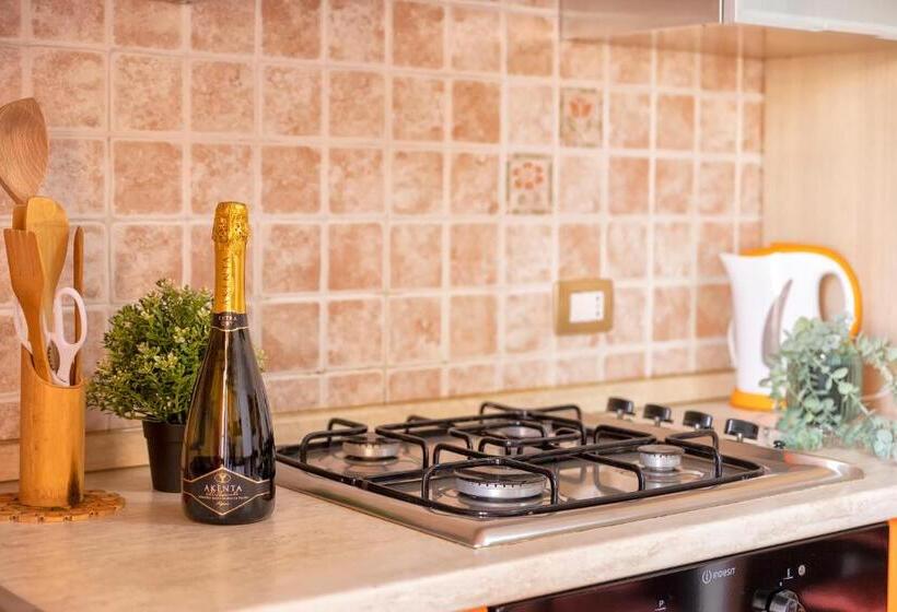 شقة غرفتين مطلة على البحر, Karol Casa Vacanze