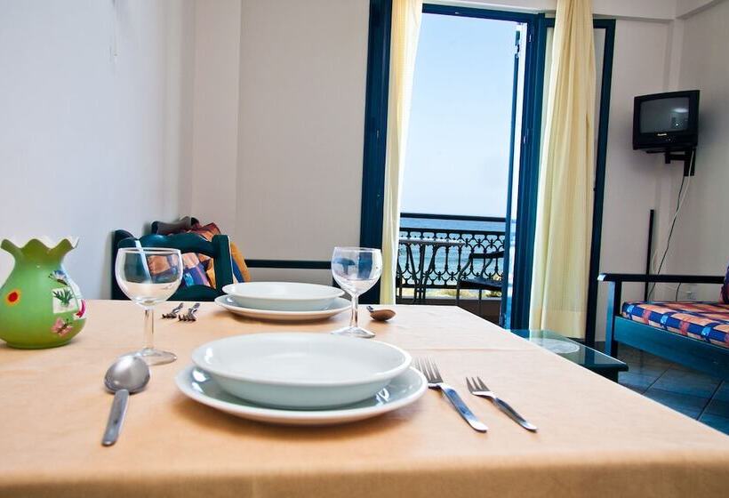 דירת 2 חדרים נוף לים, Marelina Villas