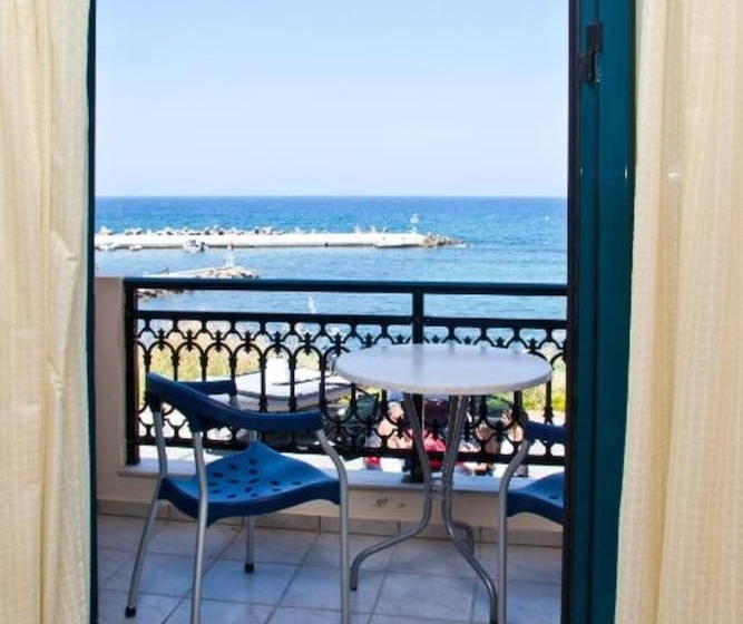 דירת 2 חדרים נוף לים, Marelina Villas