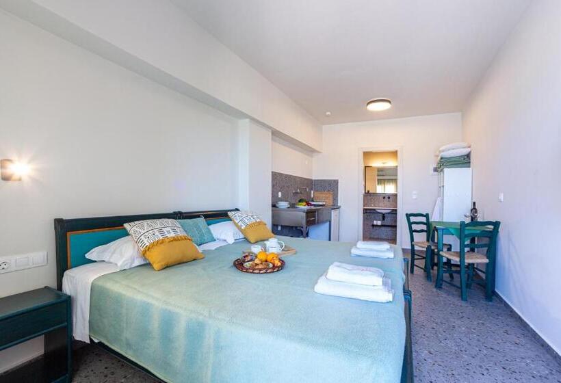 סטודיו סטנדרטי נוף לים, Marelina Villas