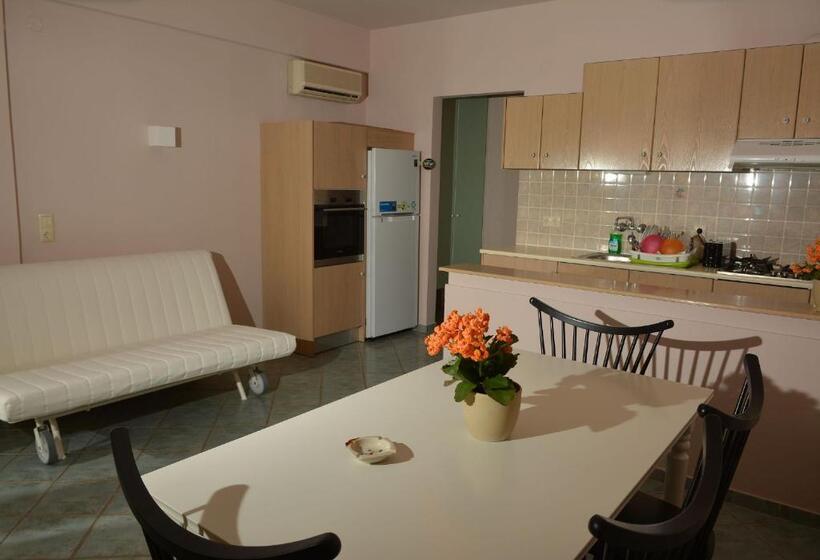 סוויטה נוף לים, Marelina Villas