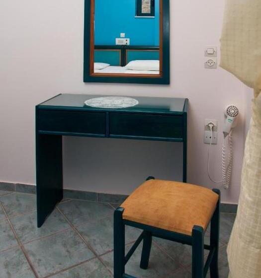 דירת 2 חדרים נוף לים, Marelina Villas