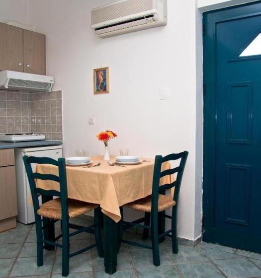 סטודיו סטנדרטי נוף לים, Marelina Villas