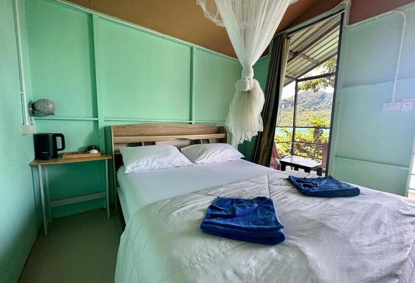 غرفة قياسية مطلّة علي البحر, Phi Phi Seaside Bungalow