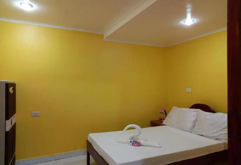オーシャンビューデラックスルームバルコニー付き, Chilly Beach Resort Palawan