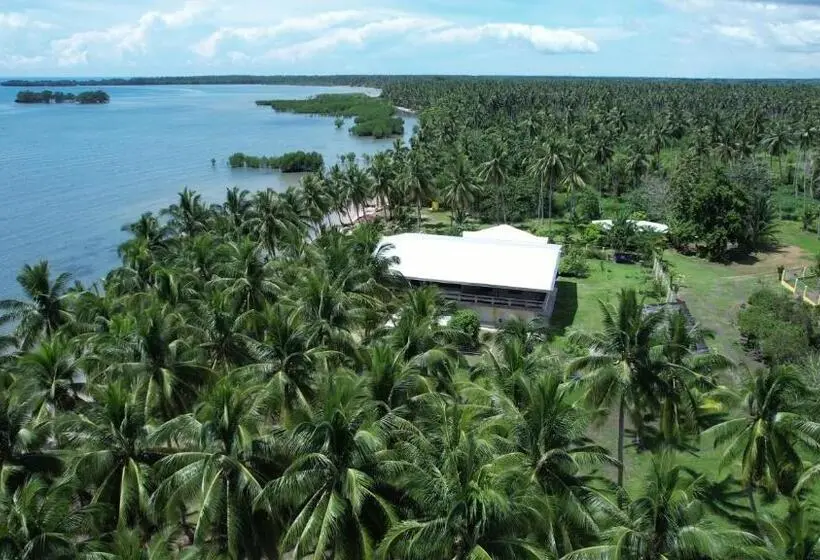 バルコニー付きデラックスルーム, Chilly Beach Resort Palawan