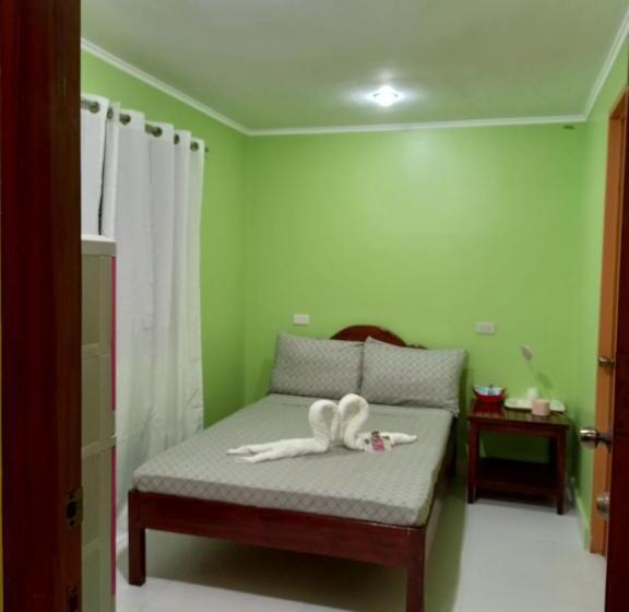 חדר דלוקס עם מרפסת, Chilly Beach Resort Palawan