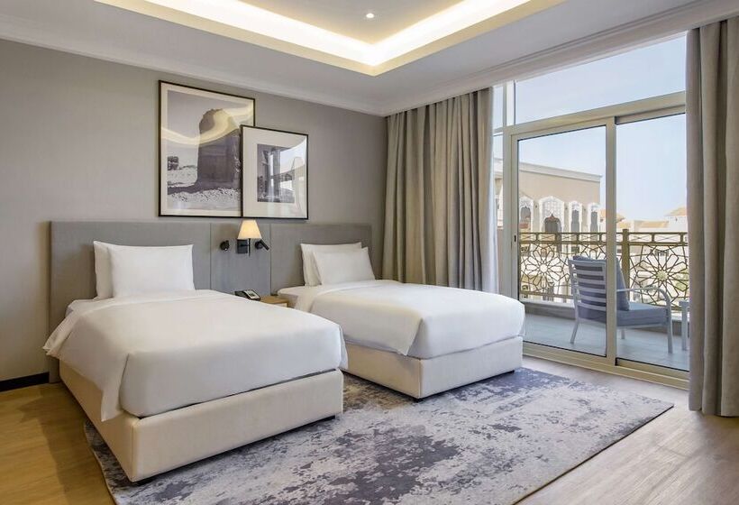 Вилла 3 Спальни, Radisson Hotel Riyadh Airport
