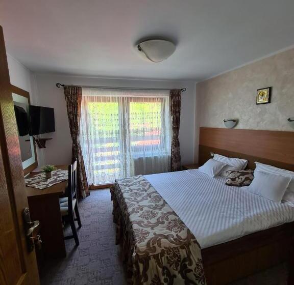 Family Suite, Pensiunea Andias