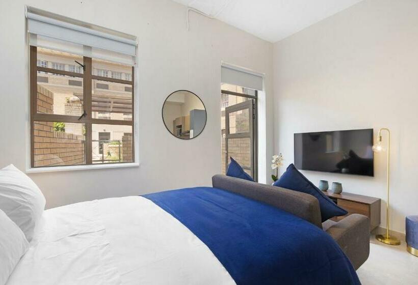 Студия Superior, The Archer Aparthotel By Totalstay