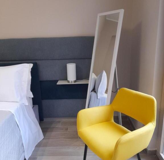 اتاق خانوادگی, Tripepi Suites