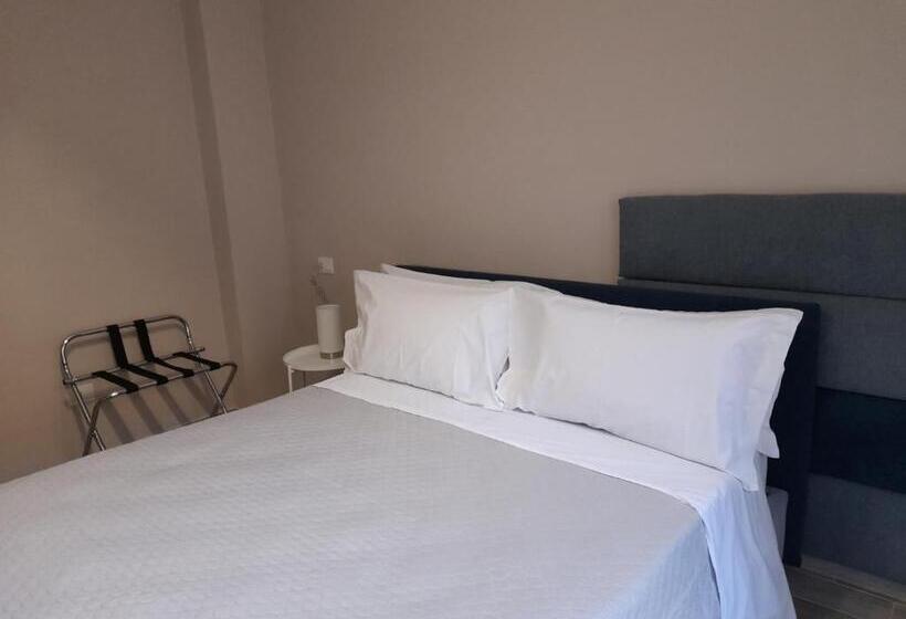 اتاق خانوادگی, Tripepi Suites