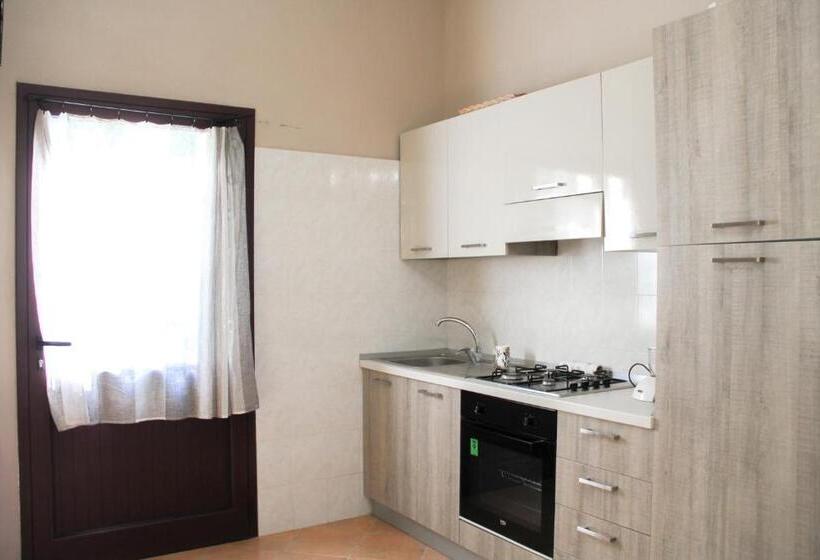 2间卧室的房子, Agricantus 2000