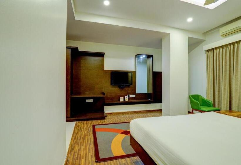 디럭스 룸, Myspace Forest Keys