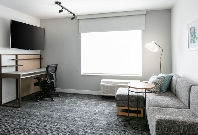 جناح, Towneplace Suites By Marriott Oshkosh