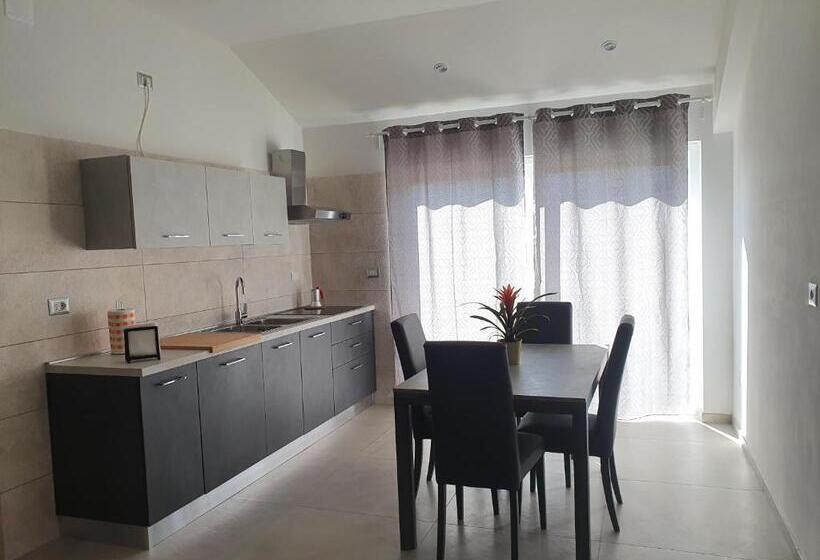 デラックスルーム, Setteabbracci Suite & Apartments