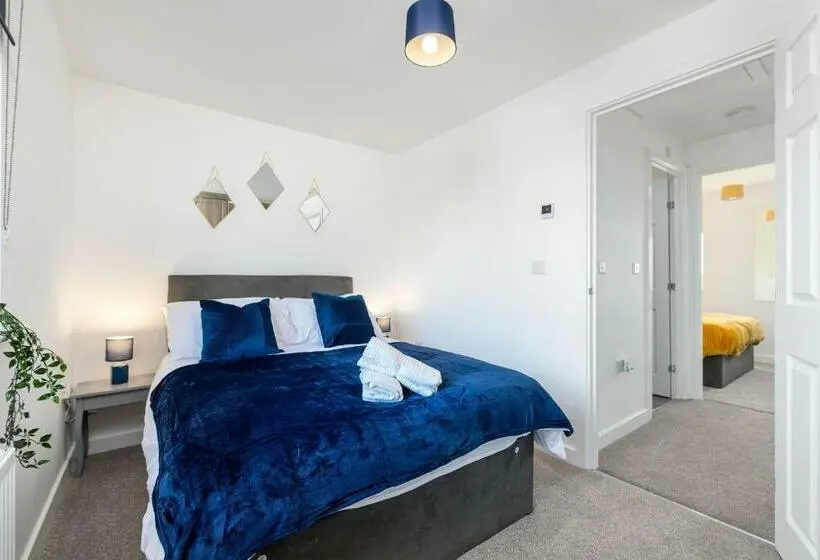 １ベッドルームハウス, The Holt Ideal For Contractors 2 Bedrooms Parking