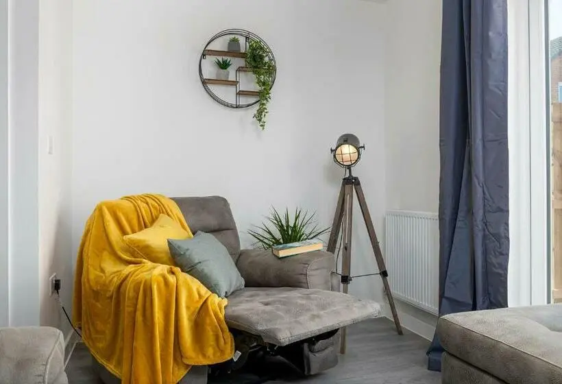 １ベッドルームハウス, The Holt Ideal For Contractors 2 Bedrooms Parking