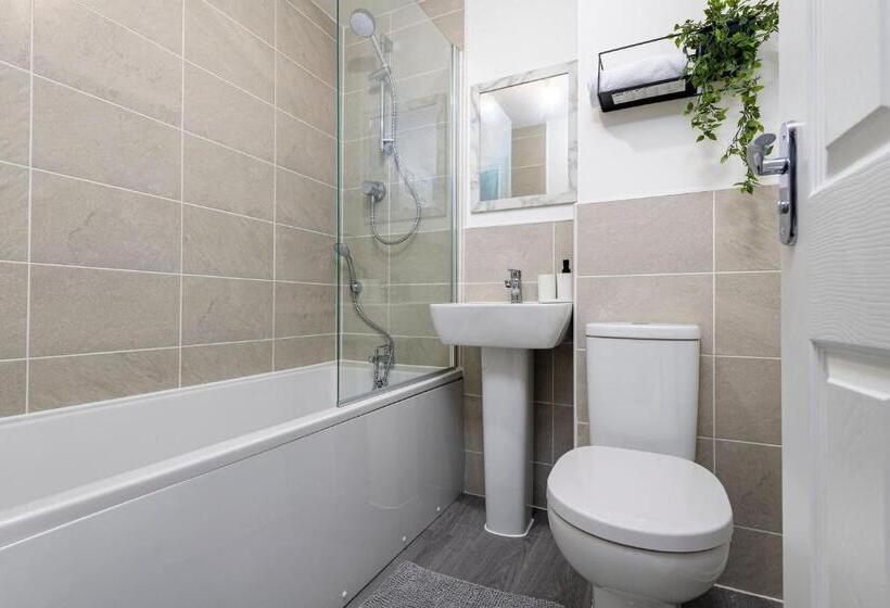 בית, חדר שינה 1, The Holt Ideal For Contractors 2 Bedrooms Parking