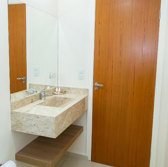 キングサイズベッドのスイートルーム, Village De Charme