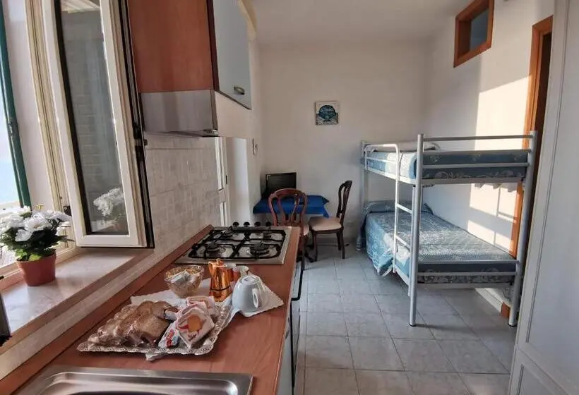 Huoneisto 1 Makuuhuone, Pensione La Torretta