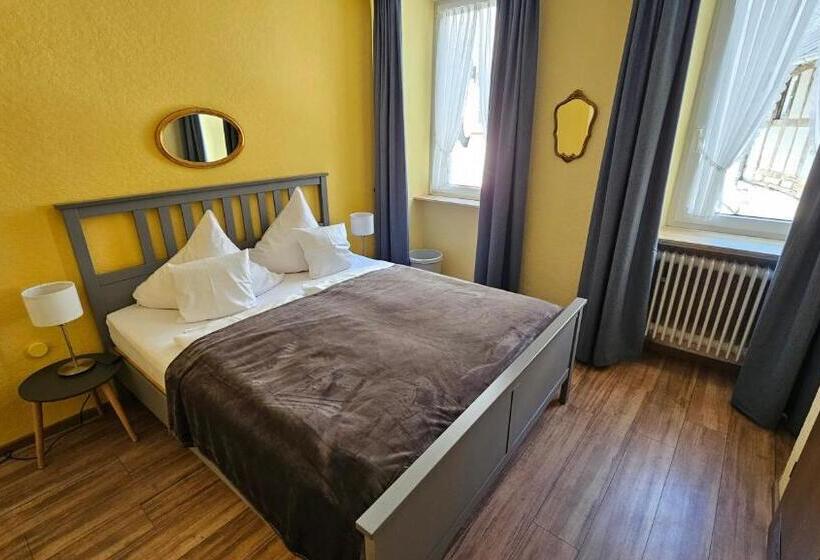 Номер Стандарт, Ratskeller Hotel & Restaurant