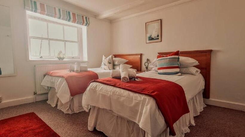 חדר סטנדרט חדר אמבטיה משותף, Itchenor Sailing Club