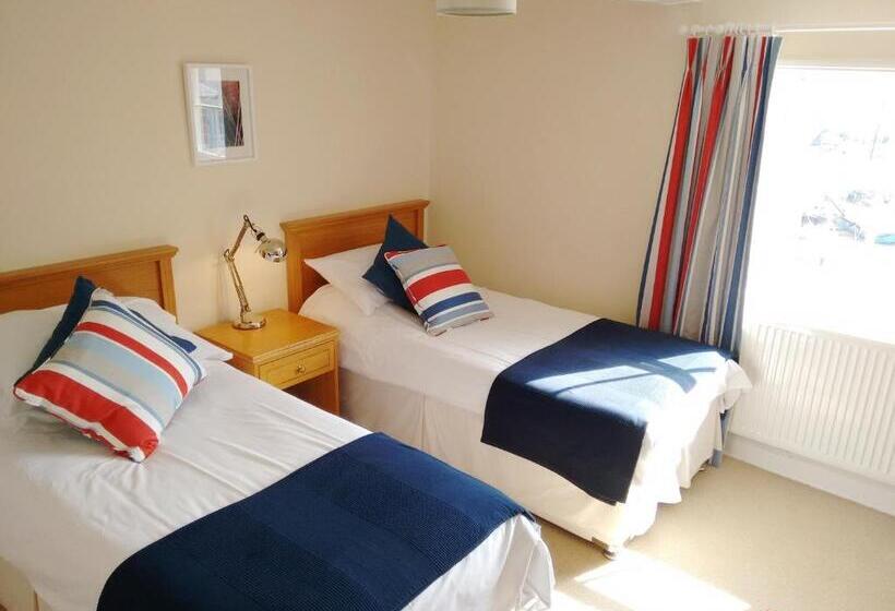 Quarto Estandar Banheiro Compartilhado, Itchenor Sailing Club