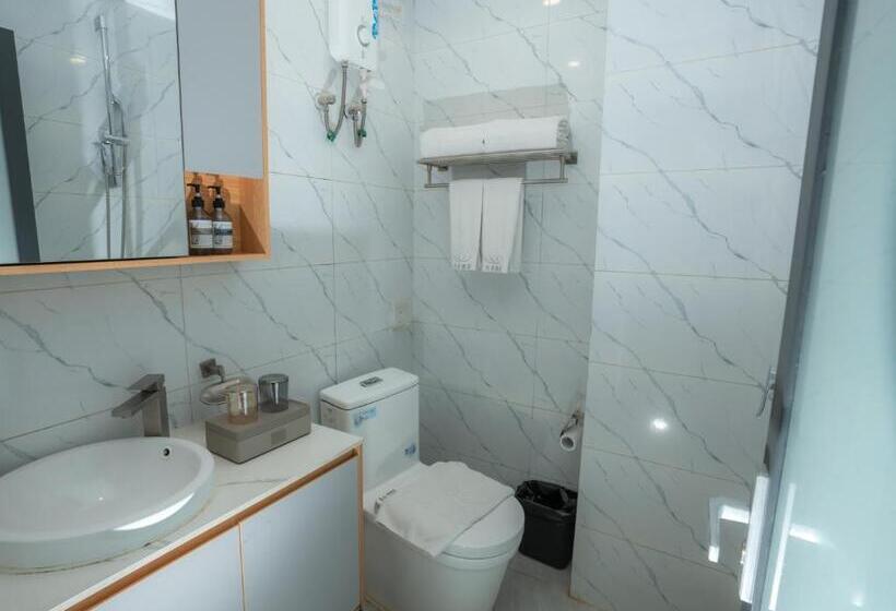 חדר סטנדרט עם מיטת קינג, Ark