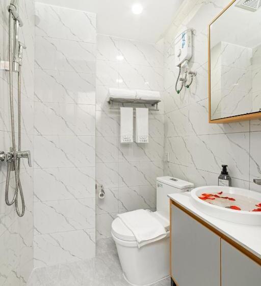 סוויטה משפחתית, Ark