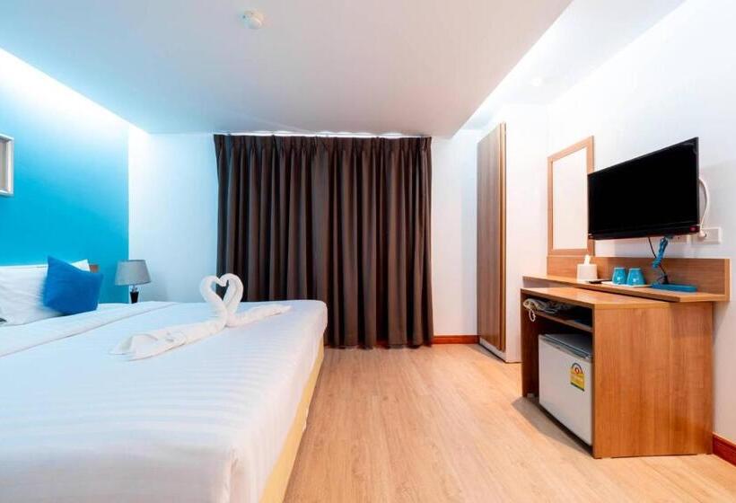 デラックスルーム, By Dee At Jomtien