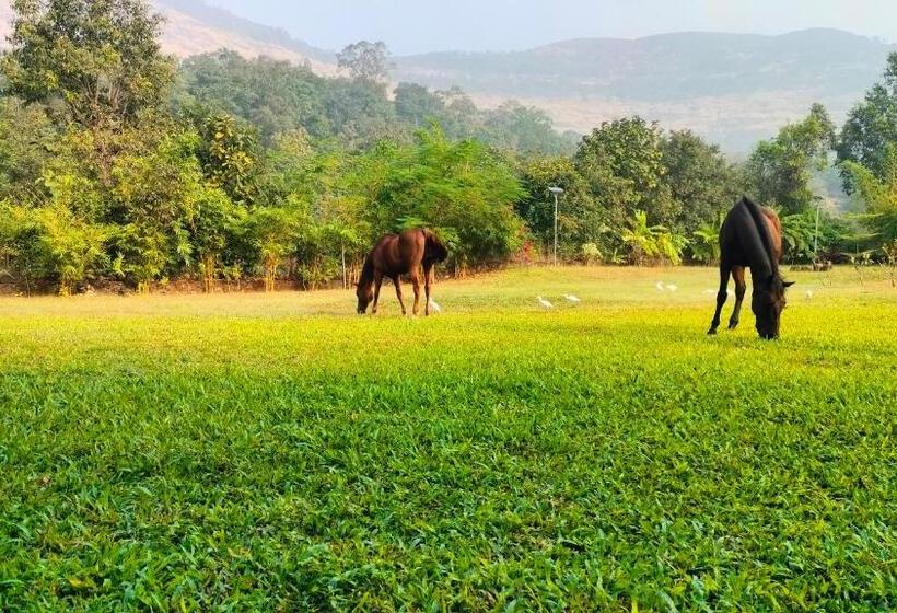 1 Sovrums Villa Trädgårdsutsikt, King S Landing, An Indigenous Experience