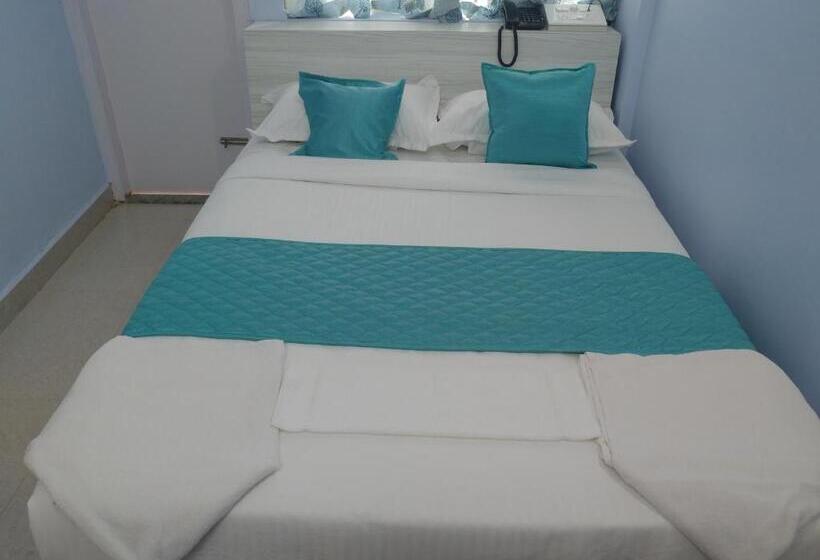 חדר סטנדרט עם מרפסת, Sai Inn Mysore