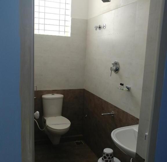 חדר סטנדרט עם מרפסת, Sai Inn Mysore