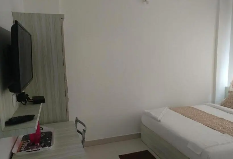 デラックスルーム, Sai Inn Mysore