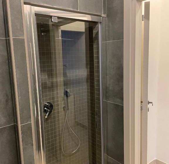 اتاق استاندارد, Blue & Grey Downtown Foggia