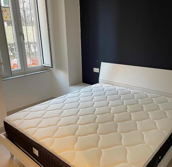 اتاق استاندارد, Blue & Grey Downtown Foggia