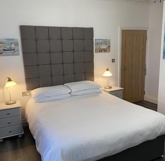 キングサイズベッドのスイートルーム, The Roxburgh Guest Accommodation