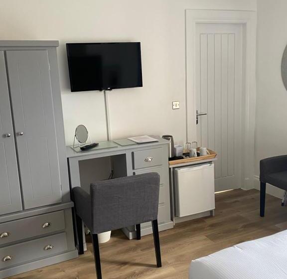 スタンダードトリプルルーム, The Roxburgh Guest Accommodation