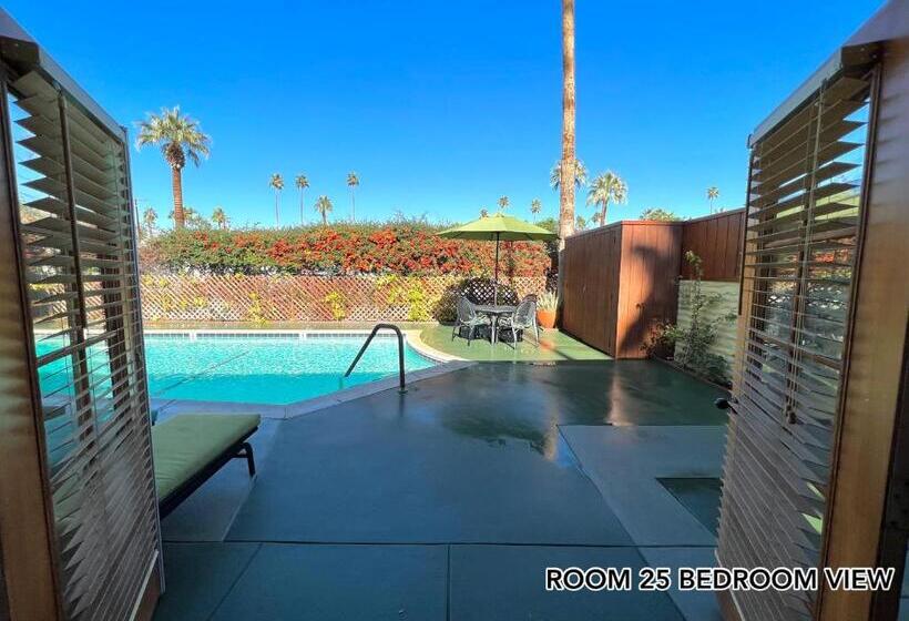 Huoneisto 1 Makuuhuone Pohjakerros, Atrium Palm Springs   G A Y Mens Resort