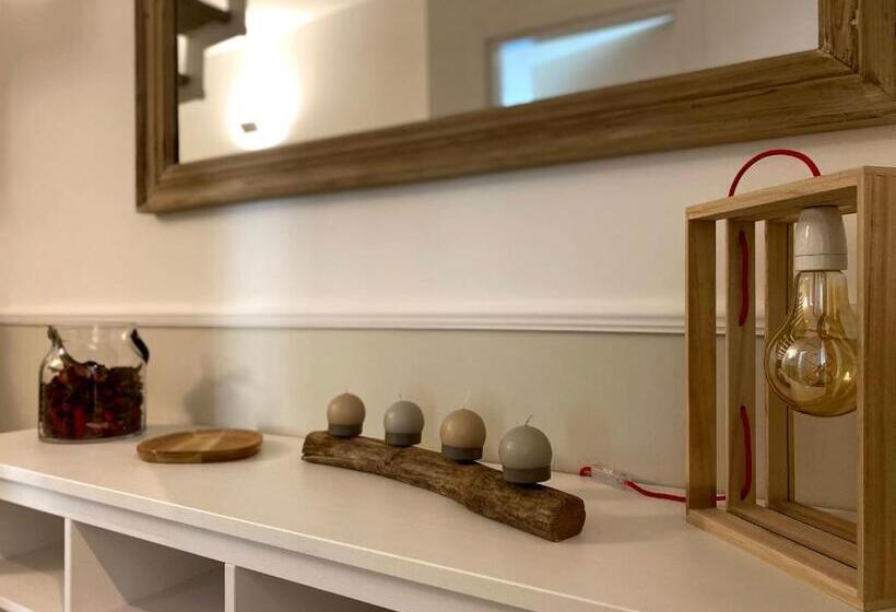 غرفة قياسية ثلاثية, Foresteria Green House 1