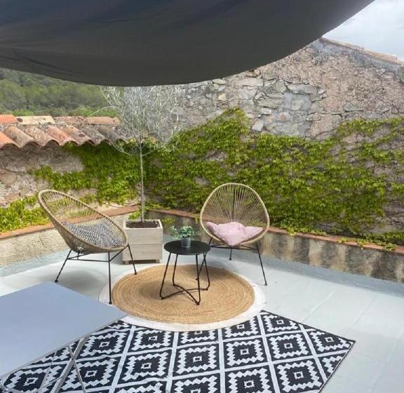 スタンダードスタジオ, Domaine Le Petit Hameau